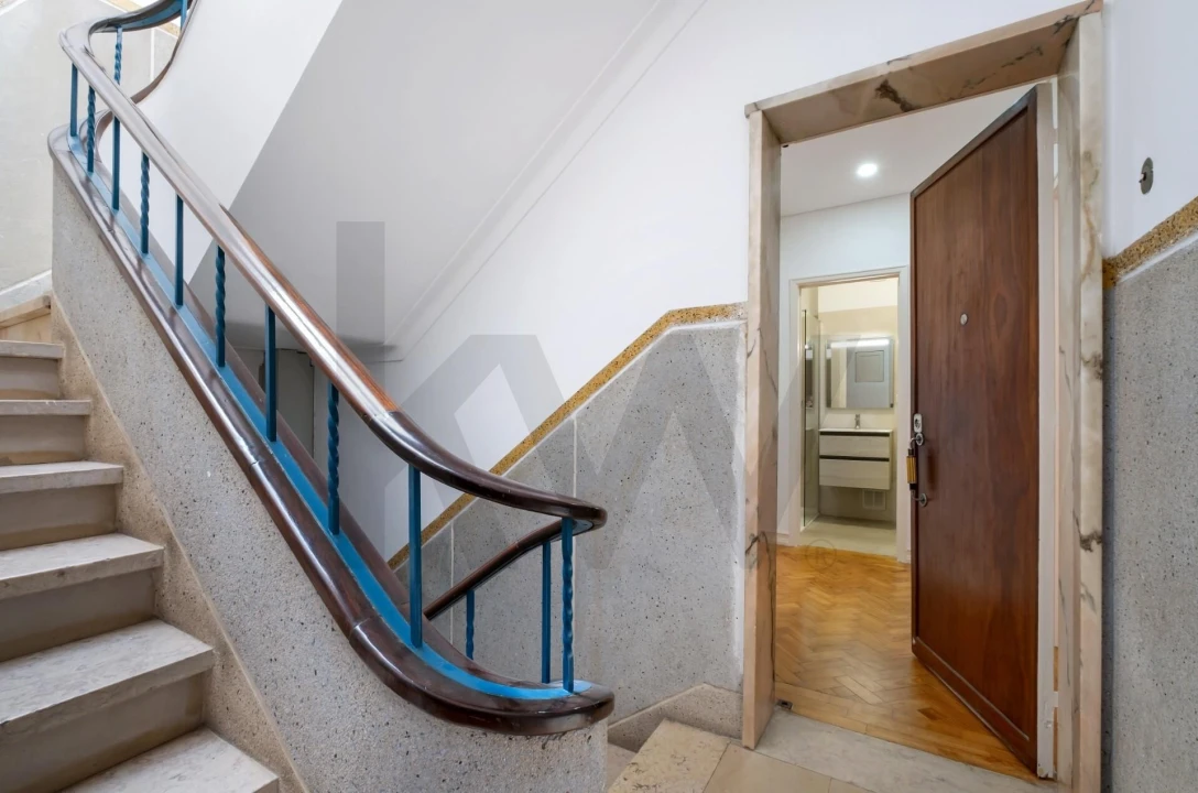 Apartamento T2 para Arrendamento em Algés, Linda-A-Velha e Cruz Quebrada-Dafundo Foto 15