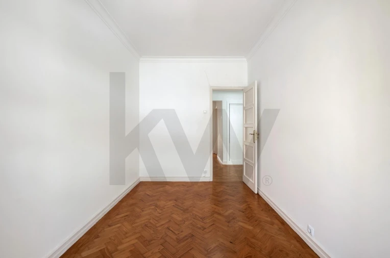 Apartamento T2 para Arrendamento em Algés, Linda-A-Velha e Cruz Quebrada-Dafundo Foto 11