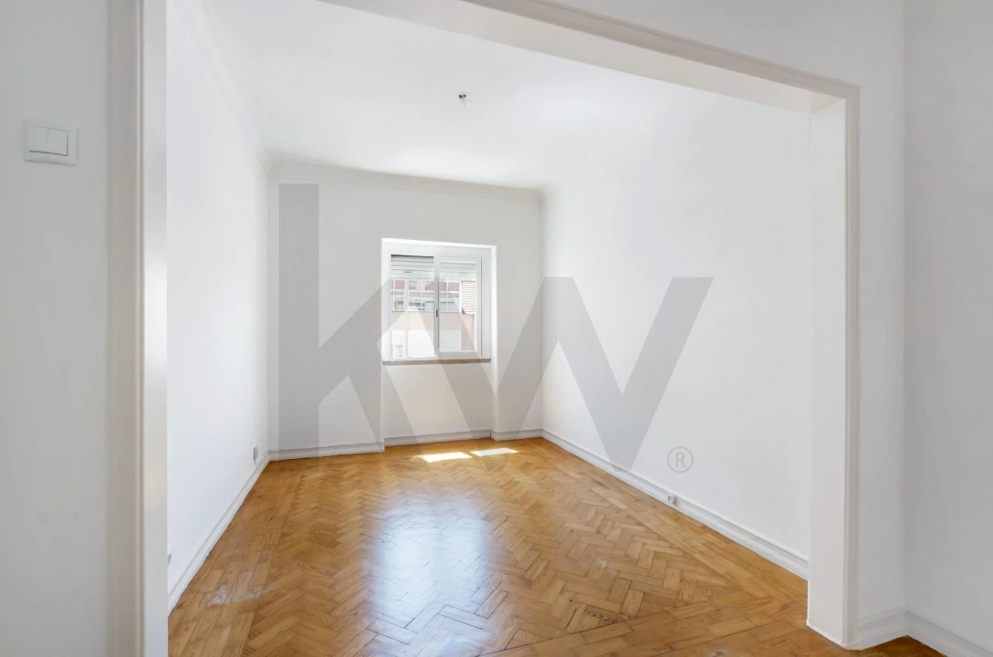Apartamento T2 para Arrendamento em Algés, Linda-A-Velha e Cruz Quebrada-Dafundo Foto 12