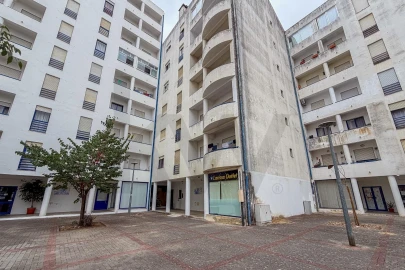 Apartamento T3 para Venda em Romeira e Várzea