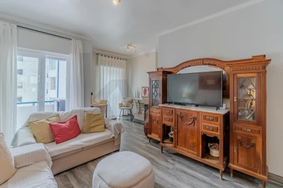 Apartamento T3 para Venda em Romeira e Várzea