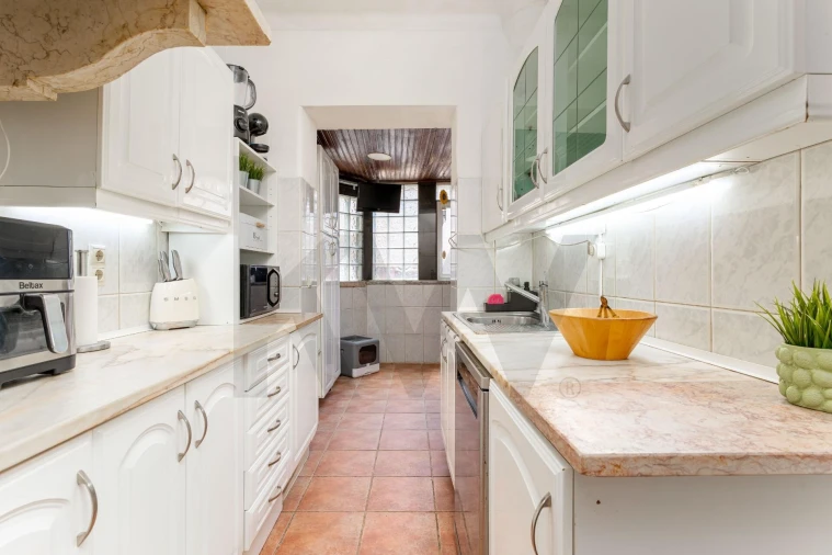Apartamento T2 para Venda em Queluz e Belas Foto 3