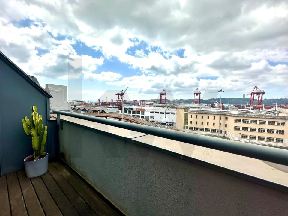 Apartamento T1 para Arrendamento em Estrela Foto 25