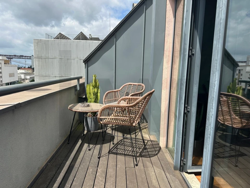Apartamento T1 para Arrendamento em Estrela Foto 11