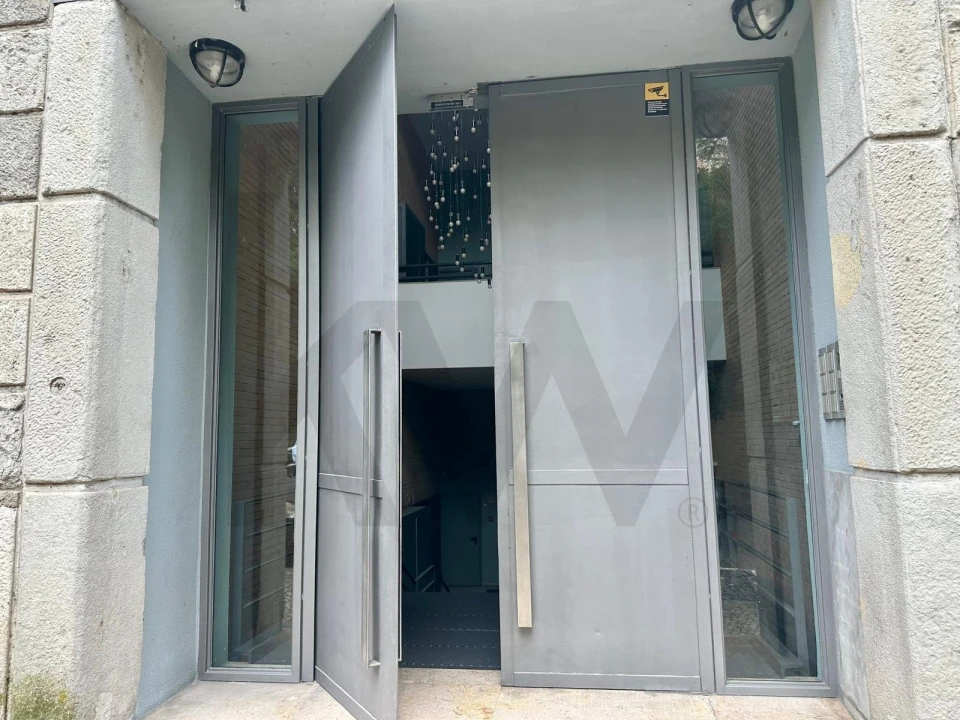 Apartamento T1 para Arrendamento em Estrela Foto 4