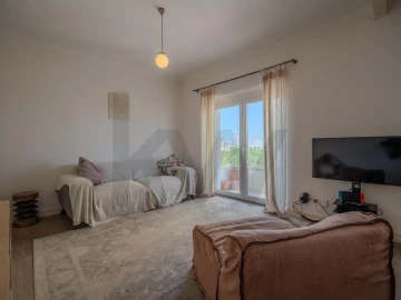 Apartamento T3 para Venda em Campolide