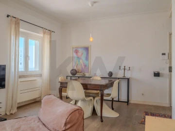 Apartamento T3 para Venda em Campolide