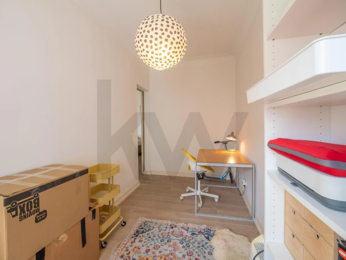 Apartamento T3 para Venda em Campolide Foto 17