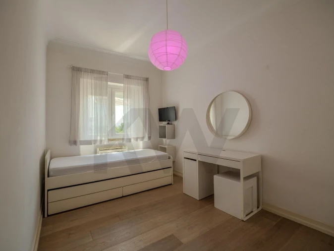 Apartamento T3 para Venda em Campolide Foto 15