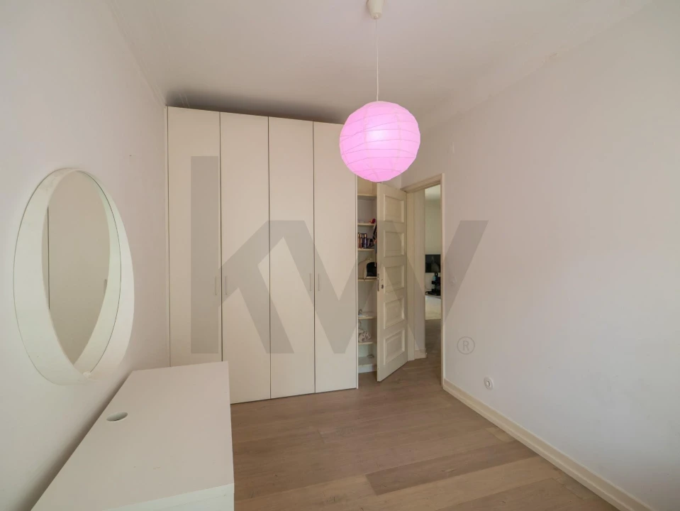 Apartamento T3 para Venda em Campolide Foto 16