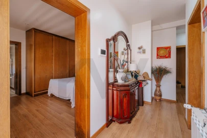 Moradia T4 para Venda em Sarzedo