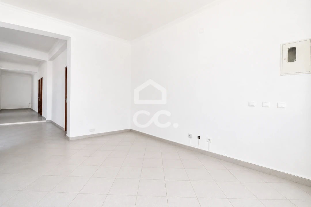 Negócio para Arrendamento em Avelar Foto 1