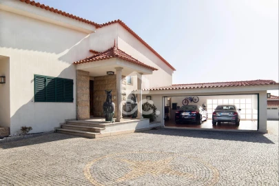 Moradia T6 para Venda em Figueiras e Covas
