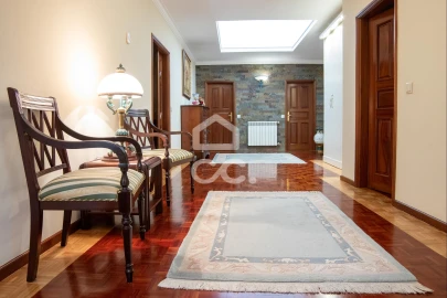 Moradia T6 para Venda em Figueiras e Covas