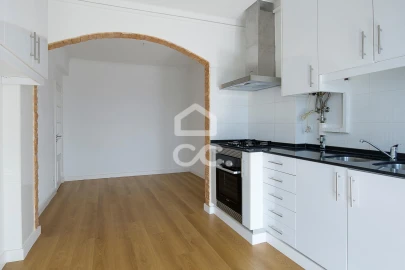 Apartamento T1 para Venda em Amora