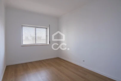 Apartamento T1 para Venda em Amora