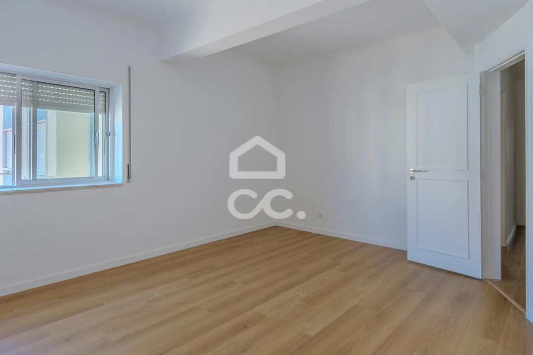 Apartamento T1 para Venda em Amora Foto 16