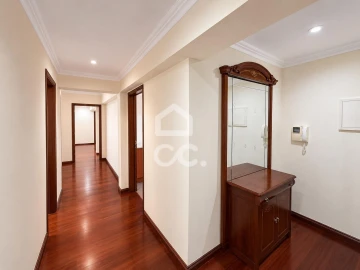 Apartamento T3 para Venda em Ponta Delgada (São Pedro)