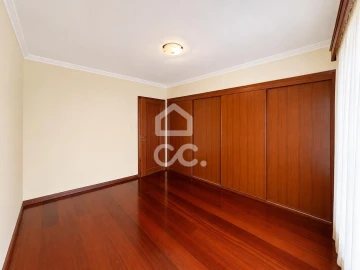 Apartamento T3 para Venda em Ponta Delgada (São Pedro)