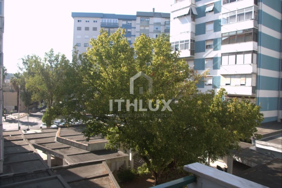 Apartamento T3 para Venda em Carnaxide e Queijas Foto 38