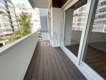 Apartamento T3 para Venda em Carnaxide e Queijas