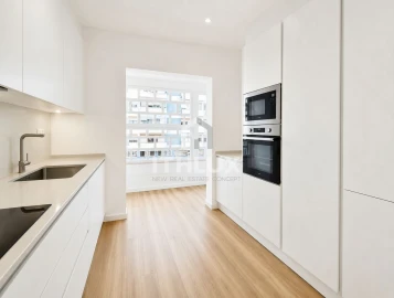 Apartamento T3 para Venda em Carnaxide e Queijas