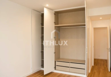 Apartamento T3 para Venda em Carnaxide e Queijas