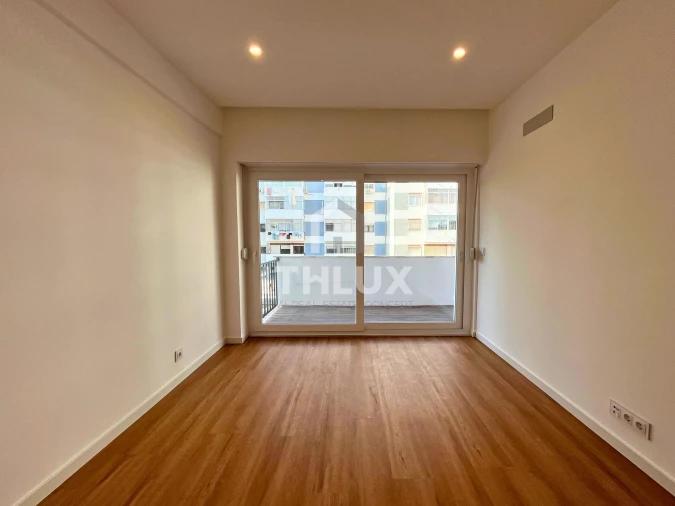 Apartamento T3 para Venda em Carnaxide e Queijas Foto 34