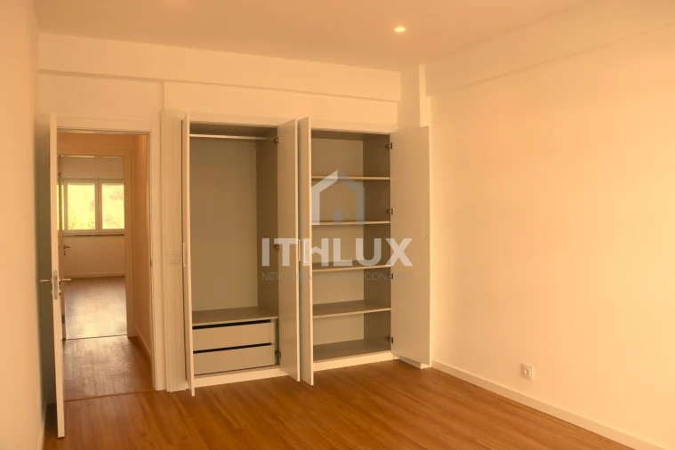 Apartamento T3 para Venda em Carnaxide e Queijas Foto 40