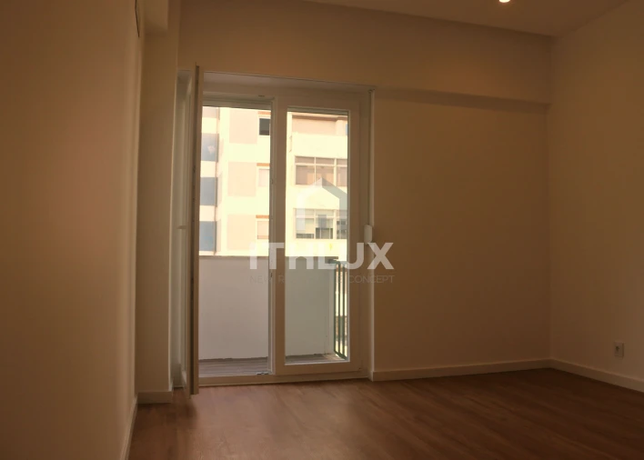 Apartamento T3 para Venda em Carnaxide e Queijas Foto 27