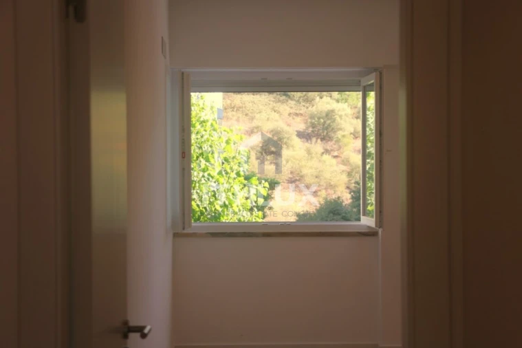 Apartamento T3 para Venda em Carnaxide e Queijas Foto 44
