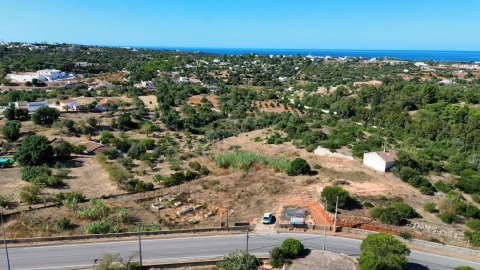 Terreno para Venda em Lagoa e Carvoeiro