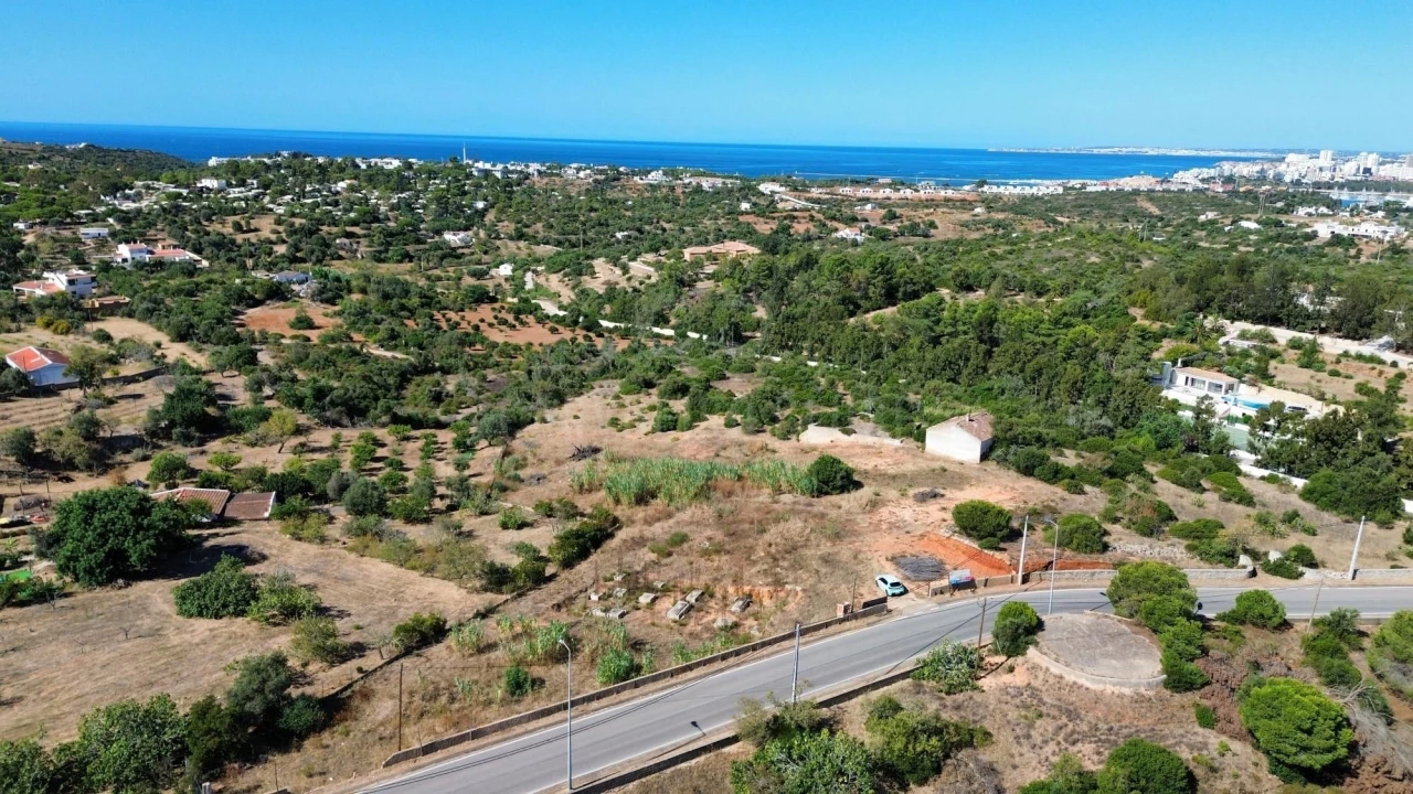 Terreno para Venda em Lagoa e Carvoeiro Foto 1