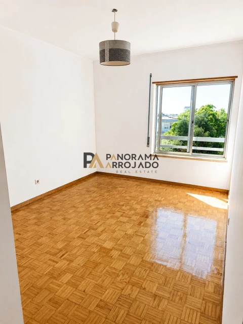 Apartamento T3 para Venda em Caparica e Trafaria