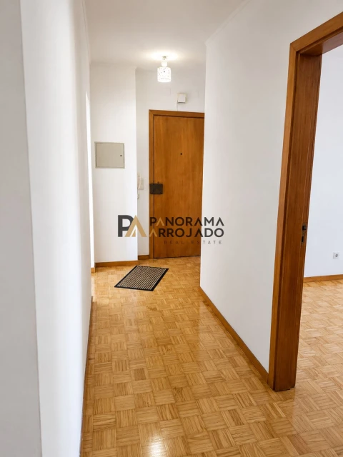 Apartamento T3 para Venda em Caparica e Trafaria