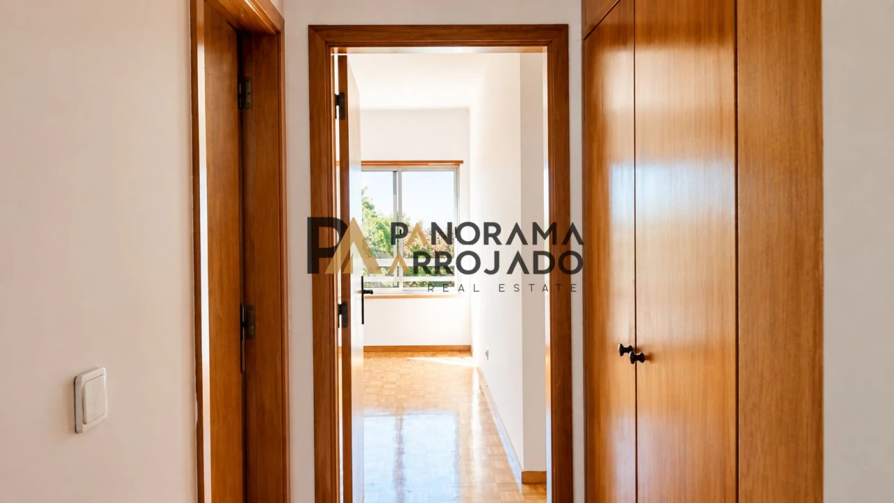 Apartamento T3 para Venda em Caparica e Trafaria Foto 12