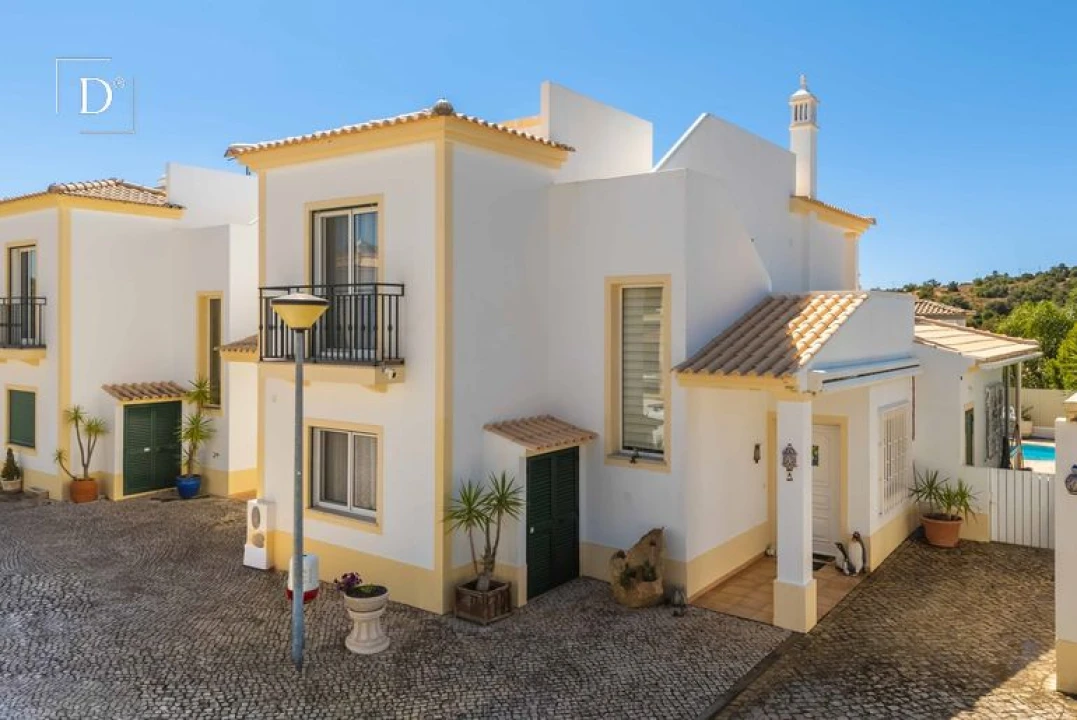Moradia T3 para Venda em Albufeira e Olhos de Água Foto 24
