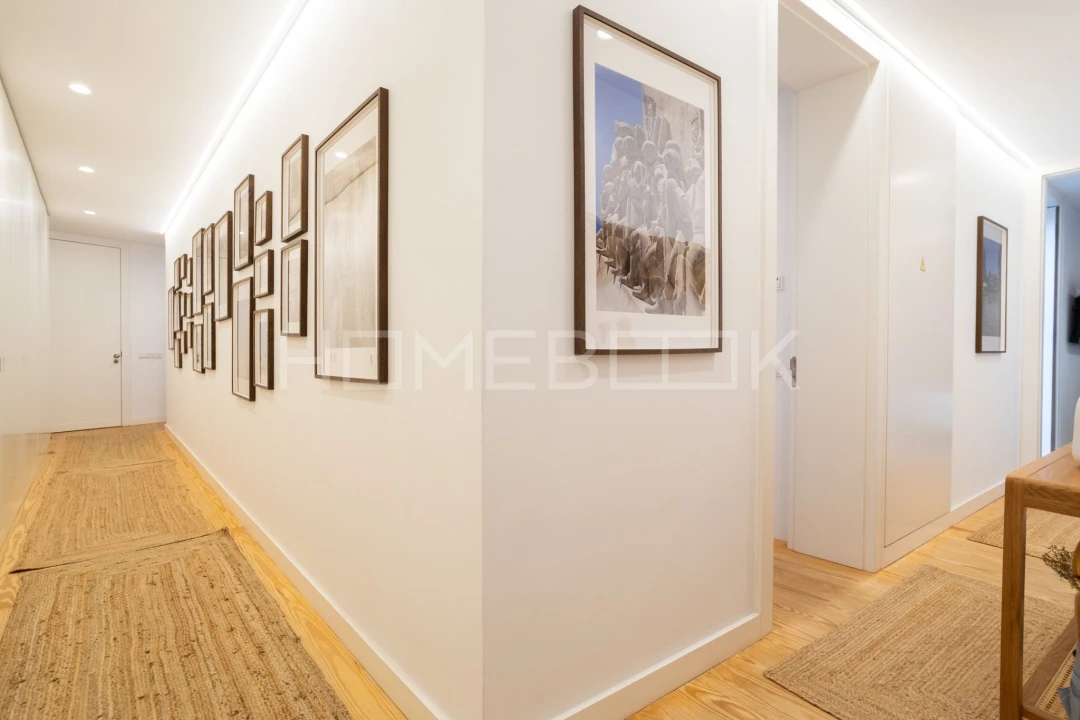 Apartamento T2 para Arrendamento em Santo António Foto 21