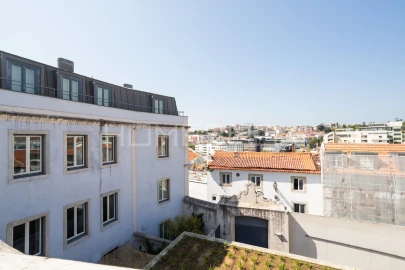 Apartamento T2 para Arrendamento em Santo António