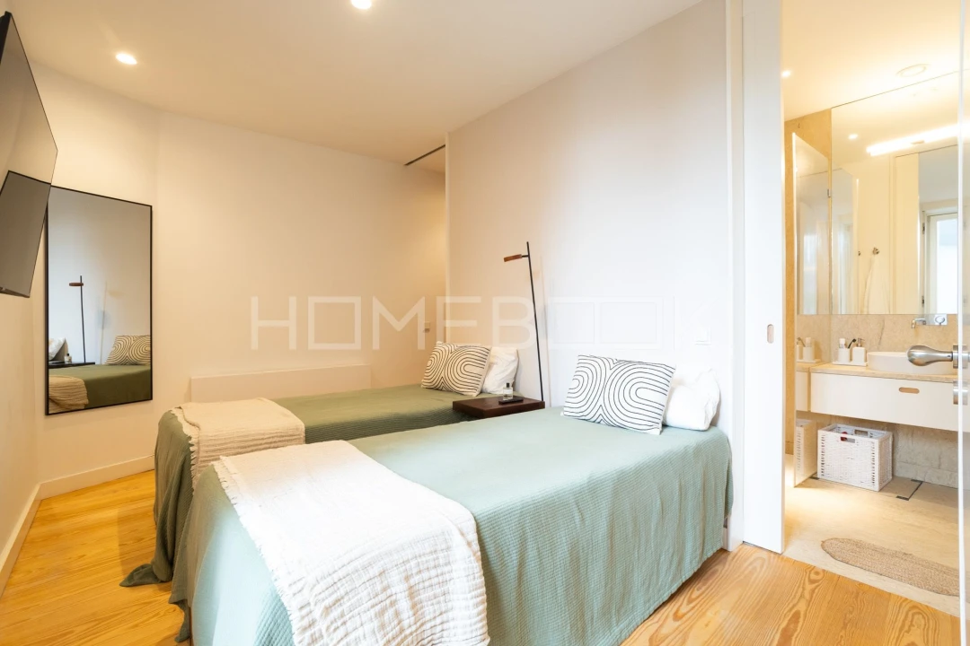 Apartamento T2 para Arrendamento em Santo António Foto 15