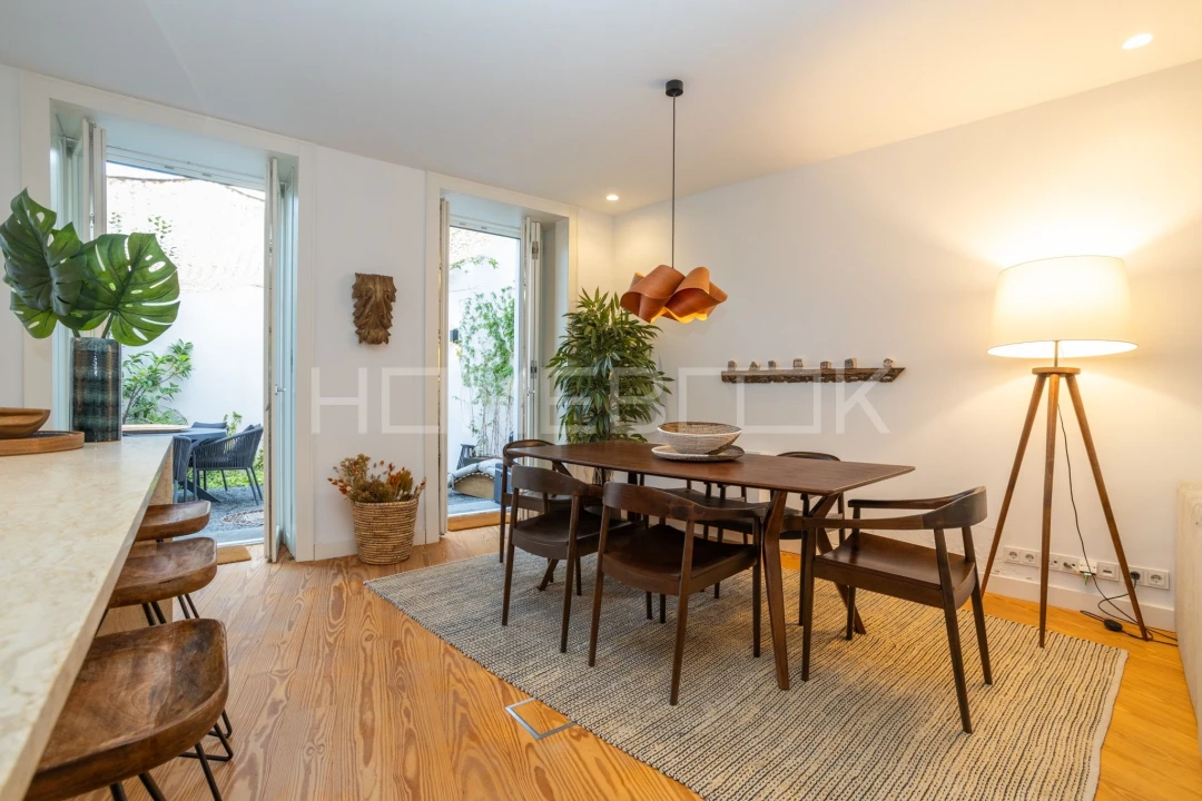 Apartamento T2 para Arrendamento em Santo António Foto 2