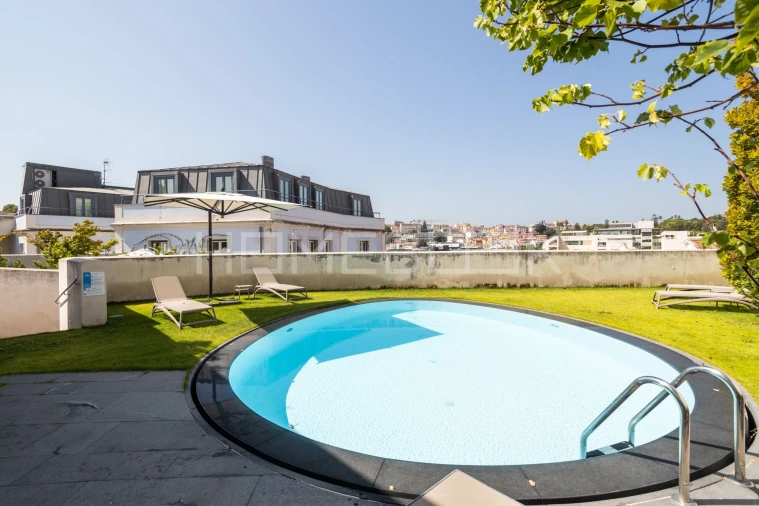 Apartamento T2 para Arrendamento em Santo António Foto 30