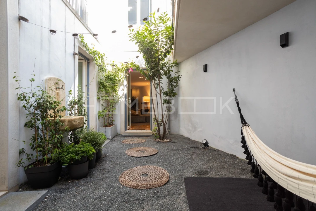 Apartamento T2 para Arrendamento em Santo António Foto 27