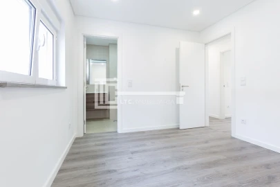 Apartamento T2 para Venda em Odivelas
