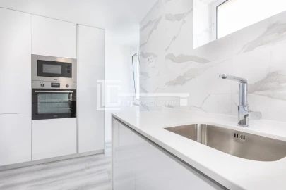 Apartamento T2 para Venda em Odivelas