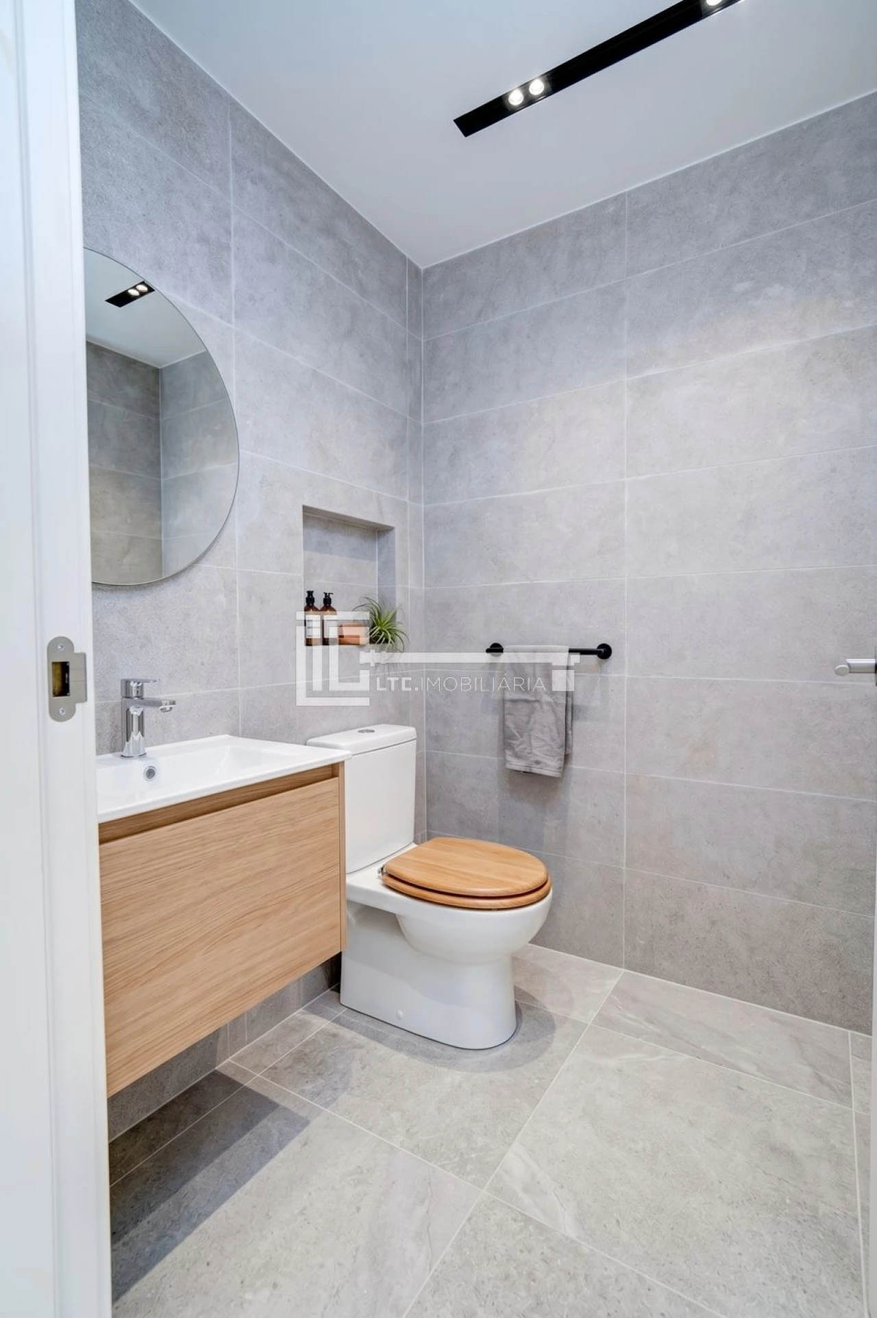 Apartamento T2 para Venda em Odivelas Foto 15