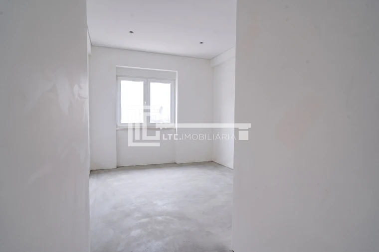 Apartamento T2 para Venda em Odivelas Foto 16