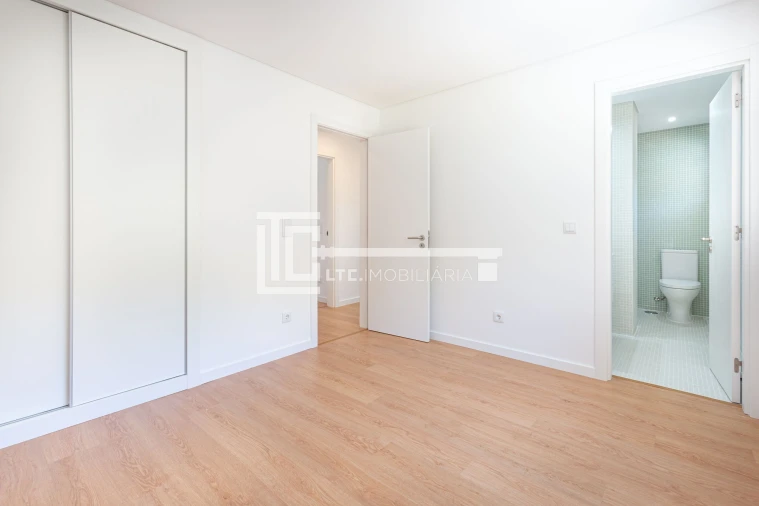 Apartamento T2 para Venda em Odivelas Foto 21