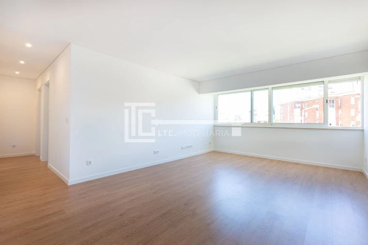 Apartamento T2 para Venda em Odivelas Foto 9
