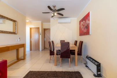 Apartamento T2 para Venda em Albufeira e Olhos de Água